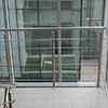 rvs balustrade met spijlen op de overloop