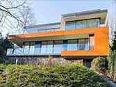 Gevelbekleding met Corten staalplaten.